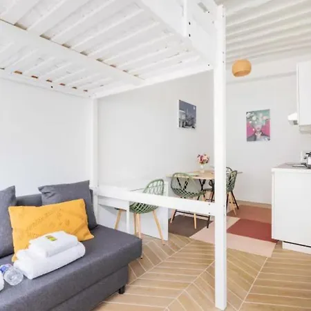 Apartment Charming Near Gare De L'est Paris